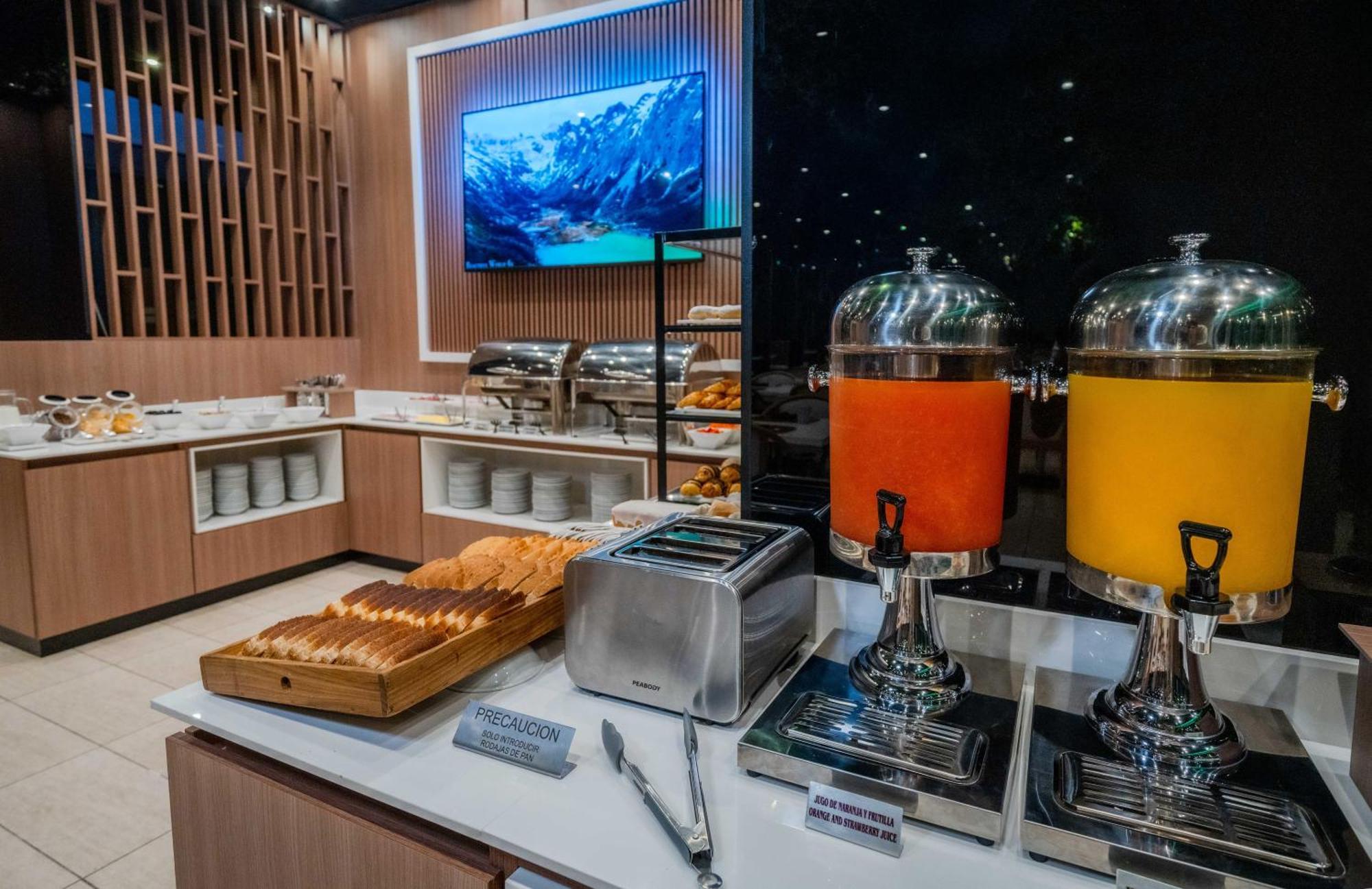 Holiday Inn Rosario By Ihg Exterior photo